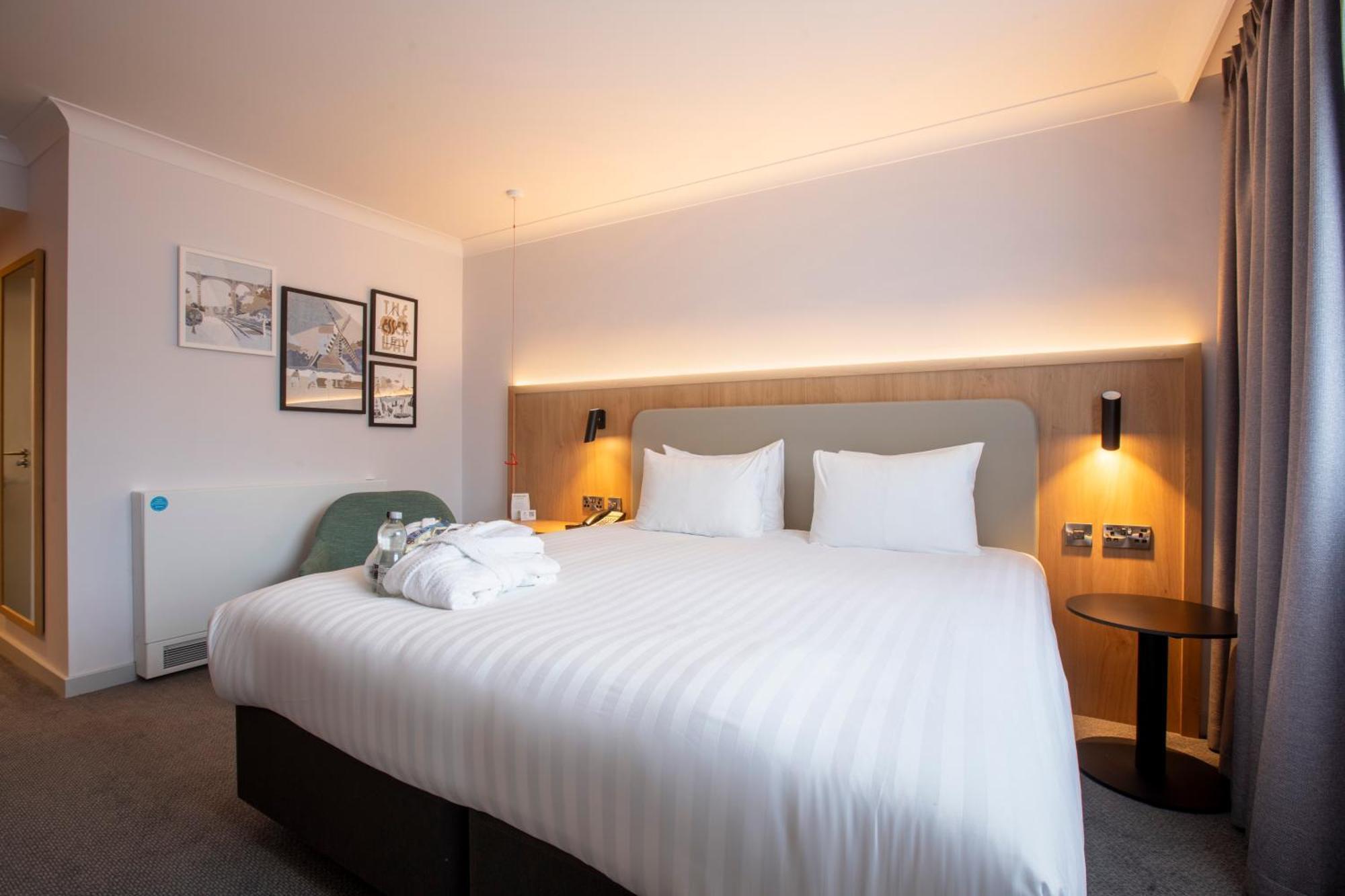 Holiday Inn Brentwood By Ihg Luaran gambar