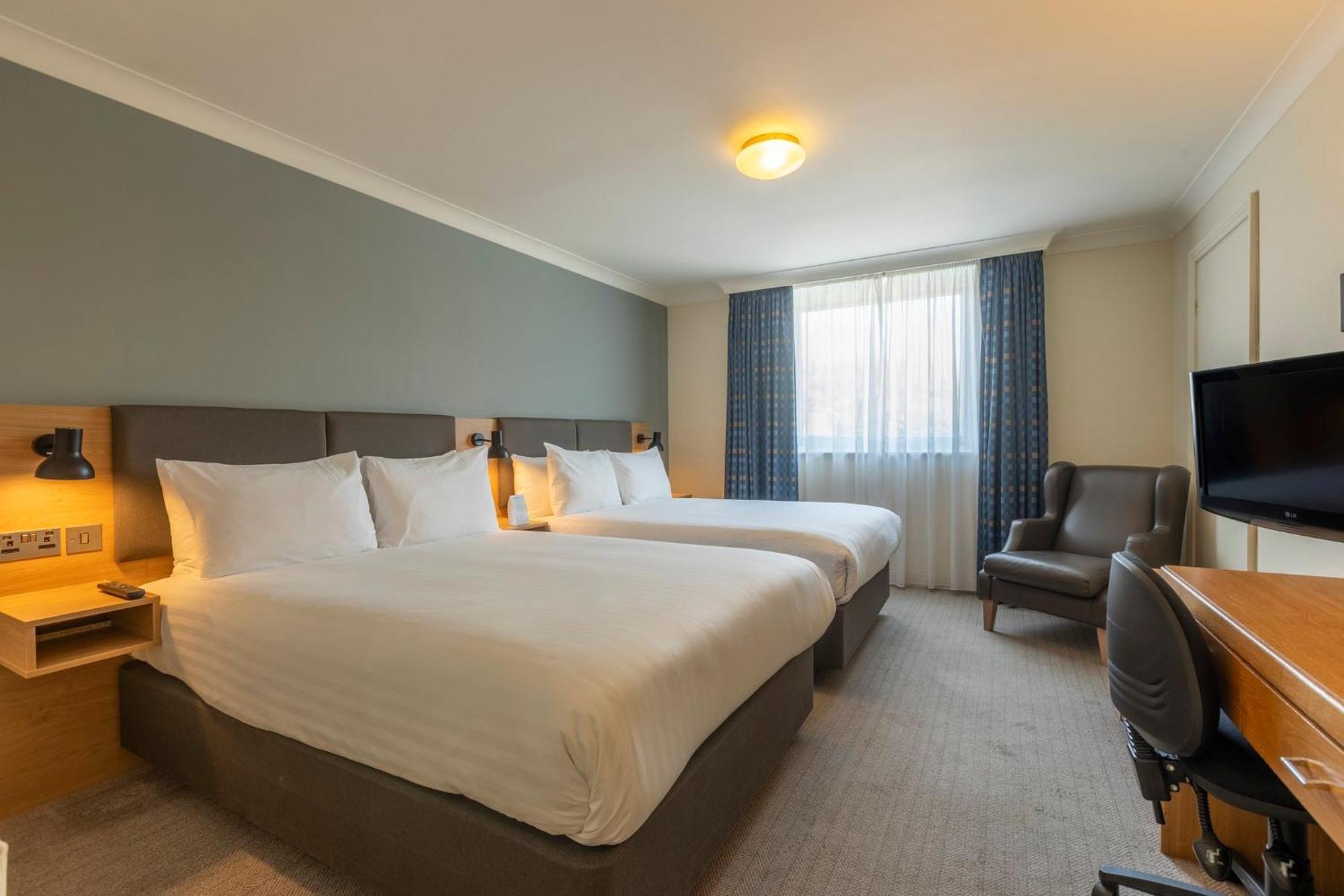 Holiday Inn Brentwood By Ihg Luaran gambar