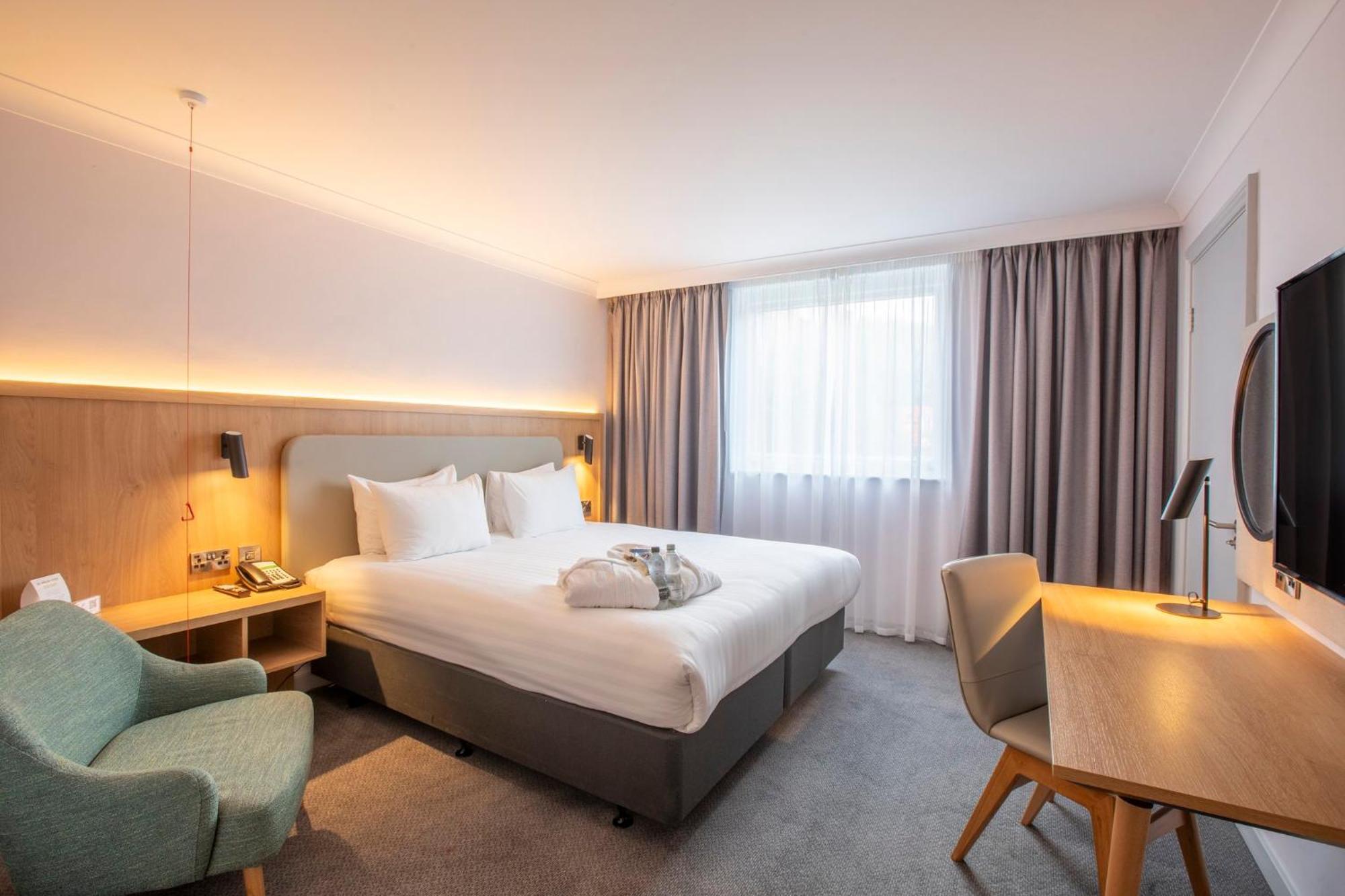 Holiday Inn Brentwood By Ihg Luaran gambar