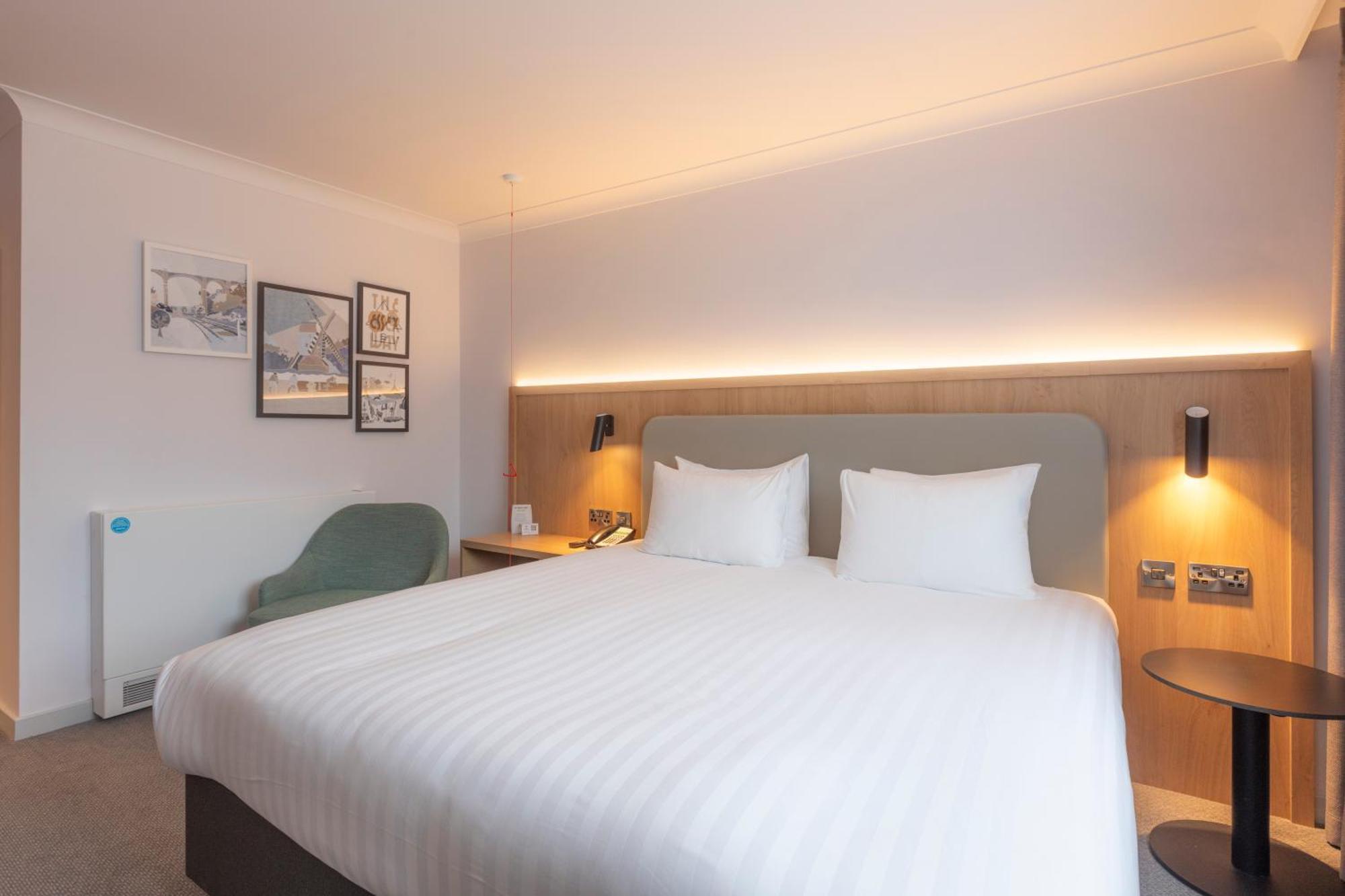Holiday Inn Brentwood By Ihg Luaran gambar