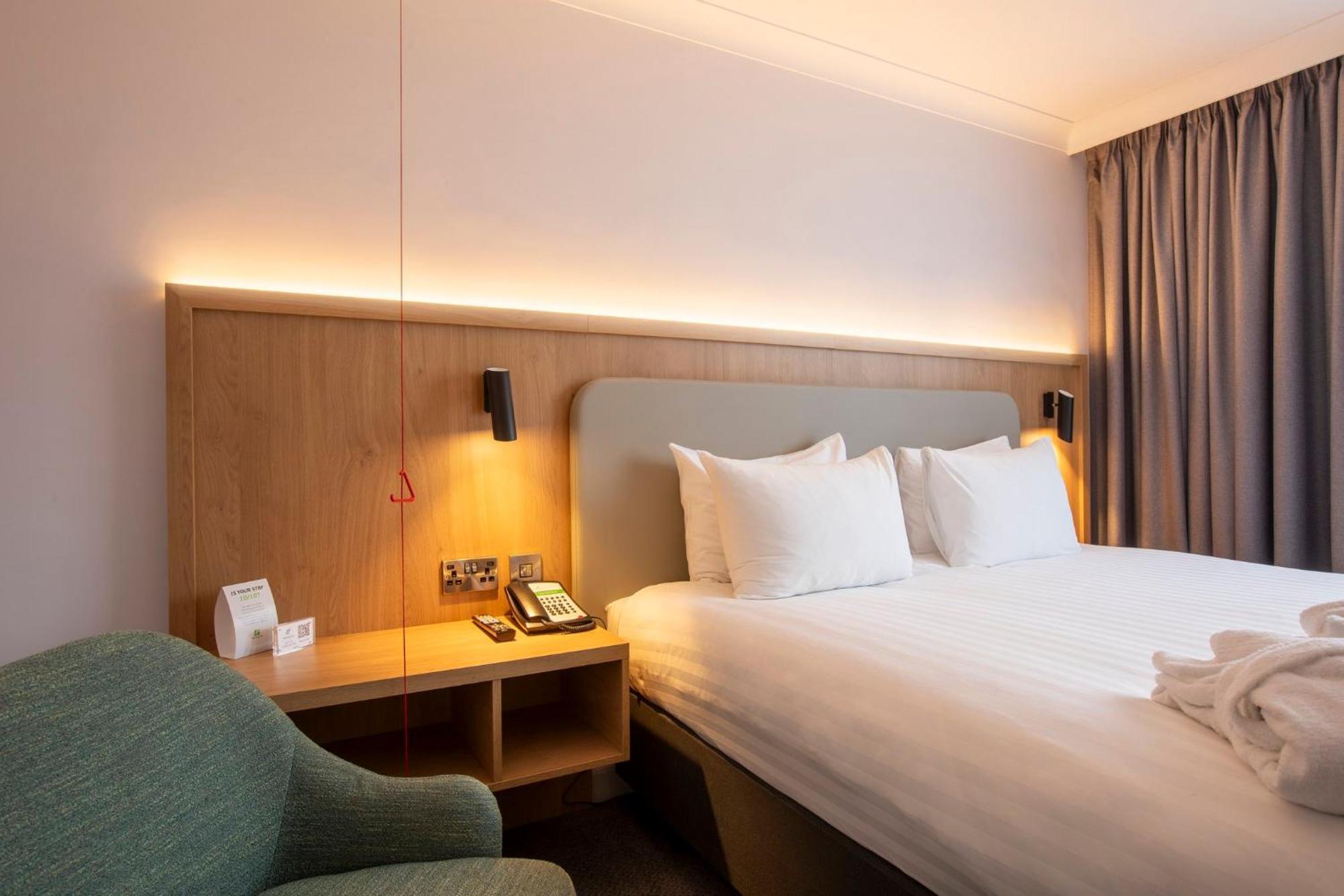 Holiday Inn Brentwood By Ihg Luaran gambar